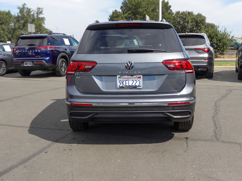 Used 2023 Volkswagen Tiguan SE FWD image 8