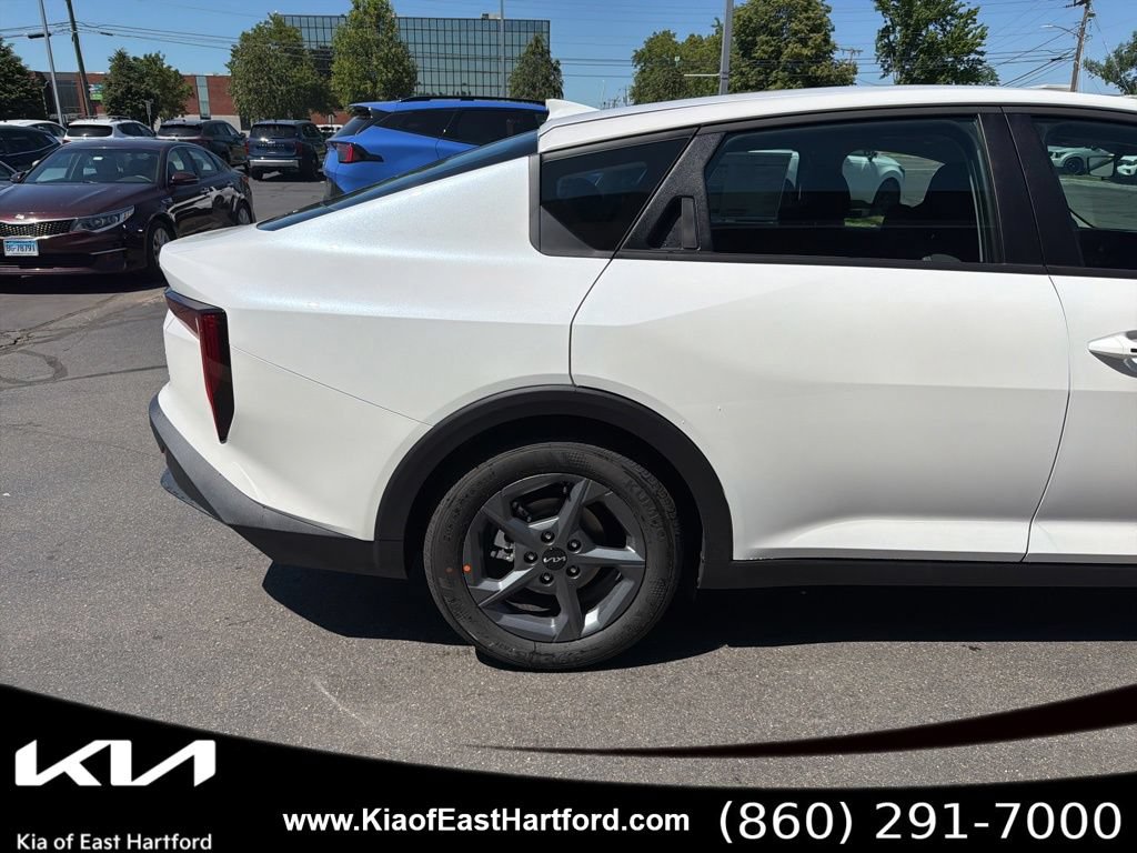 New 2026 Kia K4 FWD image 7