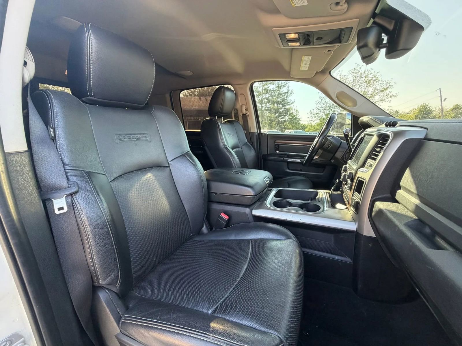 Used 2016 RAM 3500 Laramie AWD/4WD image 10
