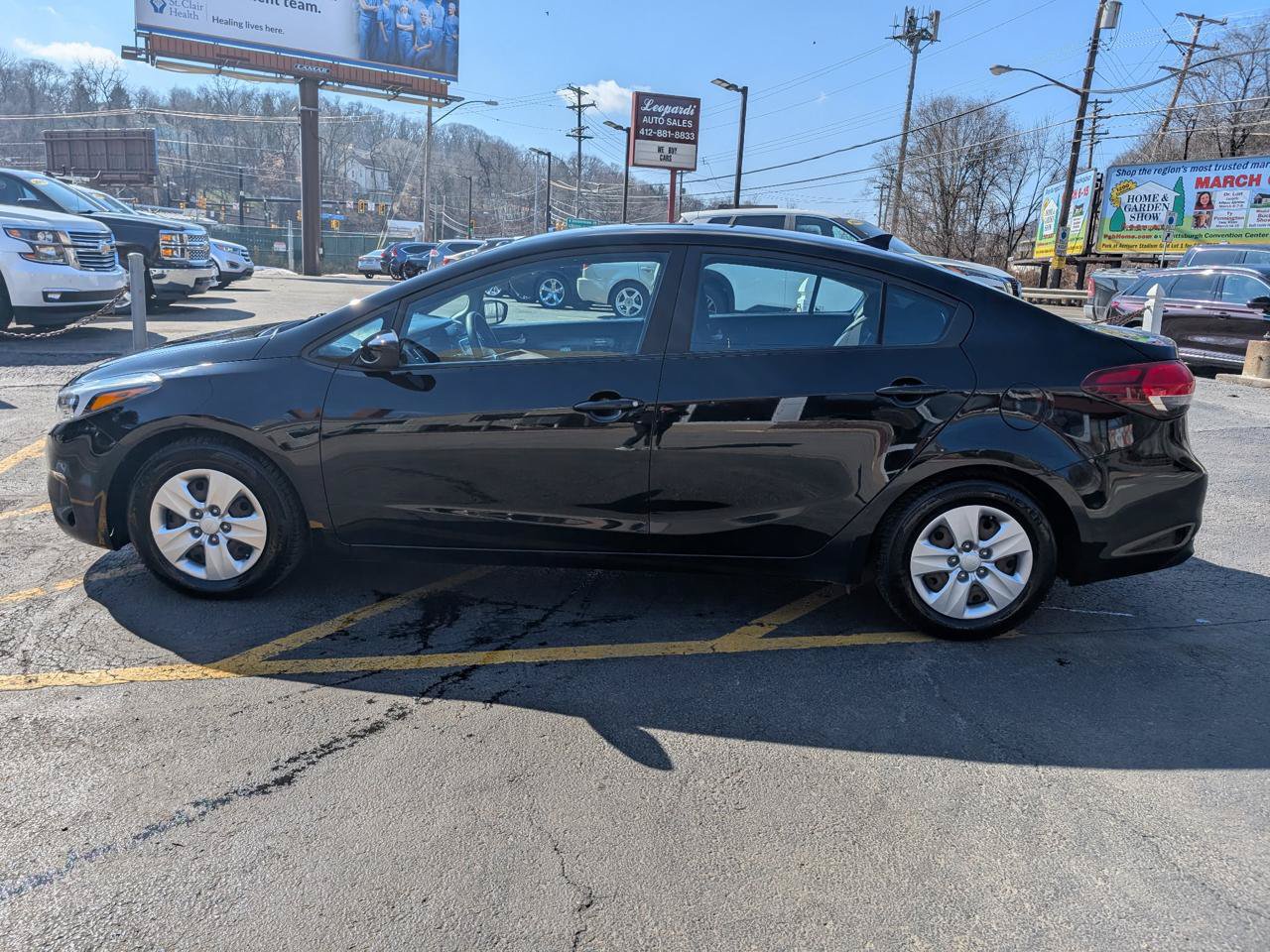 Used 2018 Kia Forte LX FWD image 4