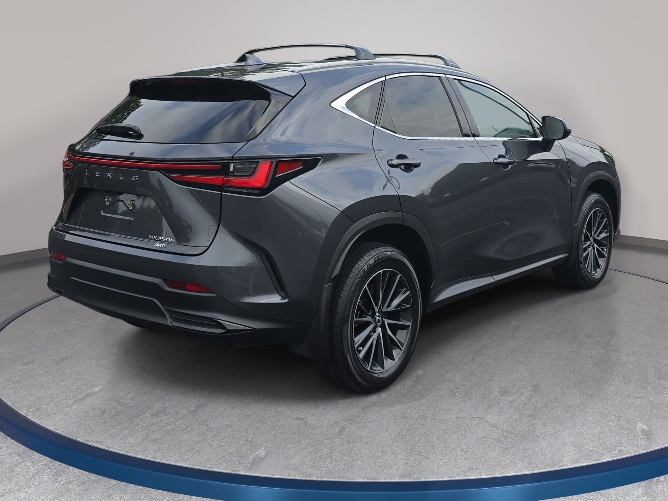Used 2024 Lexus NX 350h AWD image 5