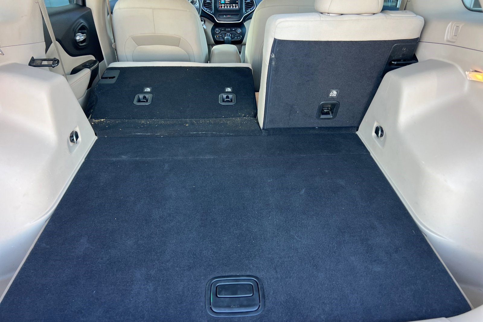 Used 2020 Jeep Cherokee Latitude image 33