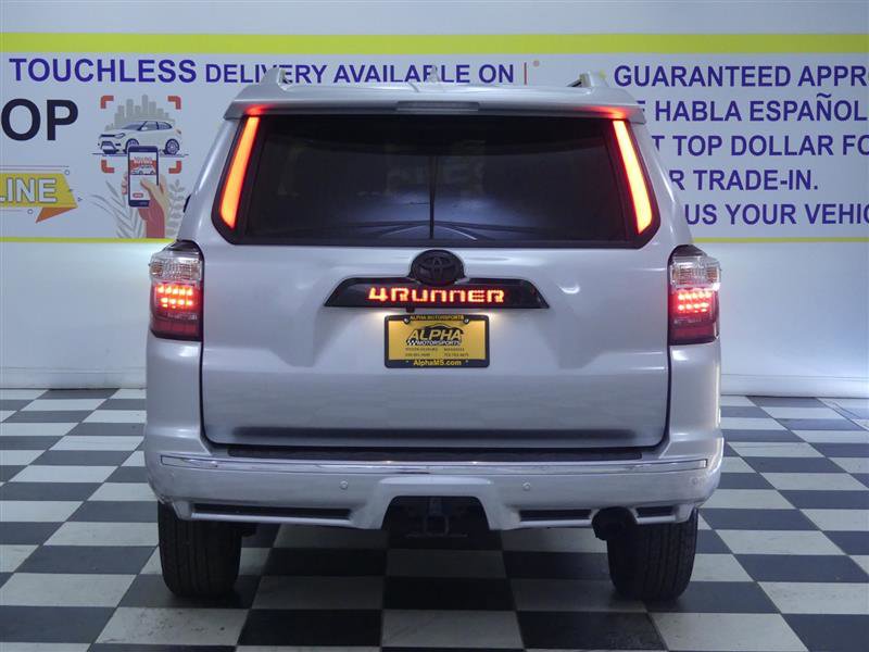 Used 2024 Toyota 4Runner Limited image 4