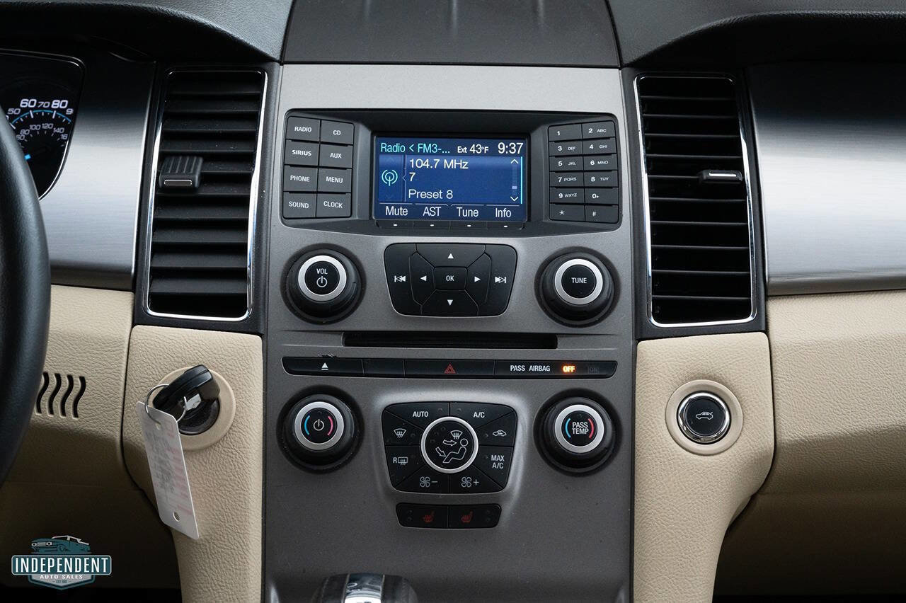 Used 2013 Ford Taurus SEL image 12