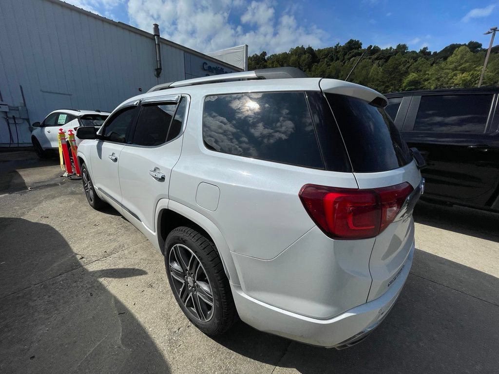 Used 2018 GMC Acadia Denali w/ Technology Package AWD/4WD image 7