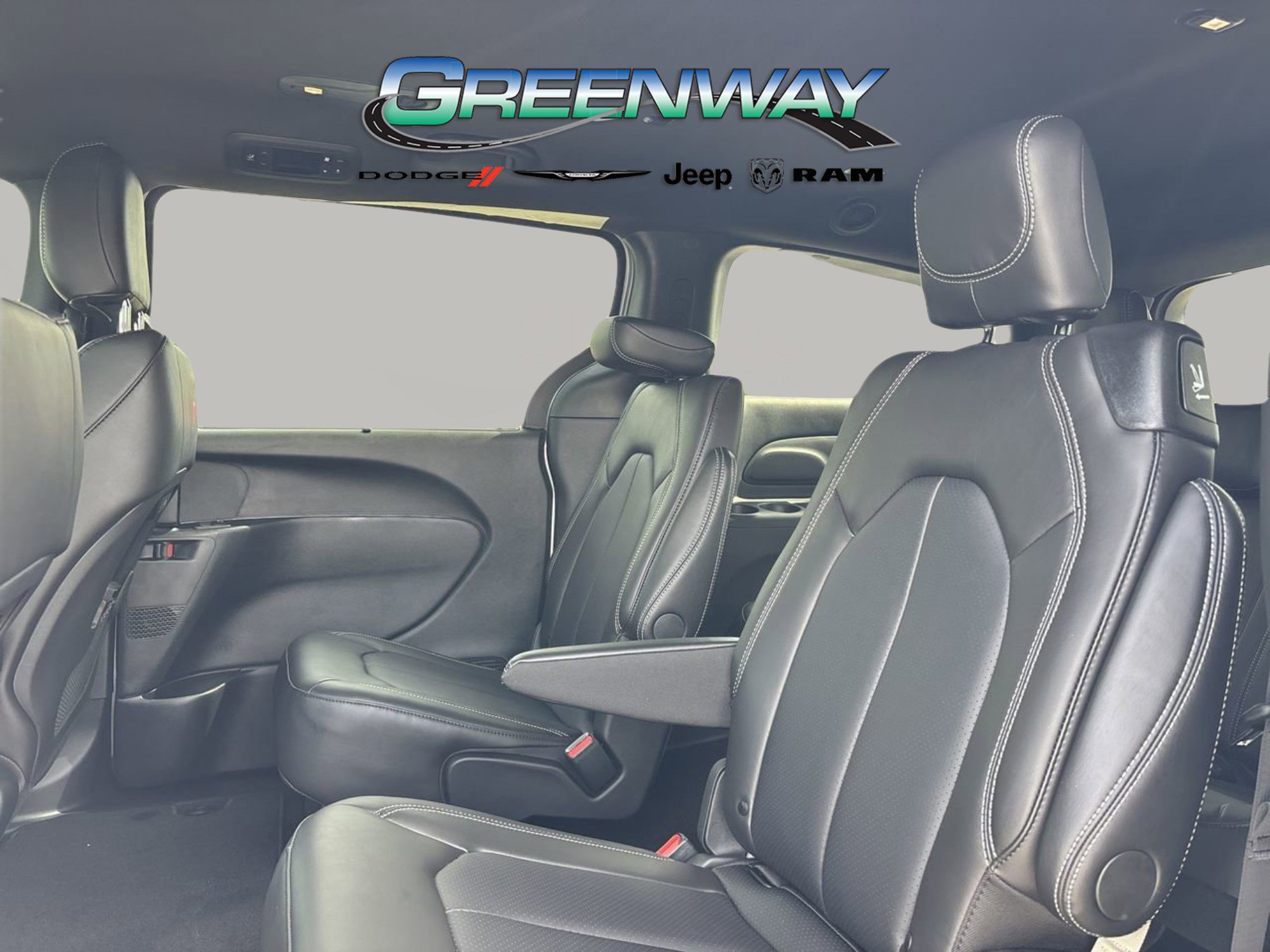 New 2026 Chrysler Pacifica Select w/ S Appearance Package image 16