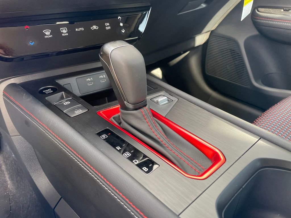 Used 2025 Nissan Kicks SR image 20