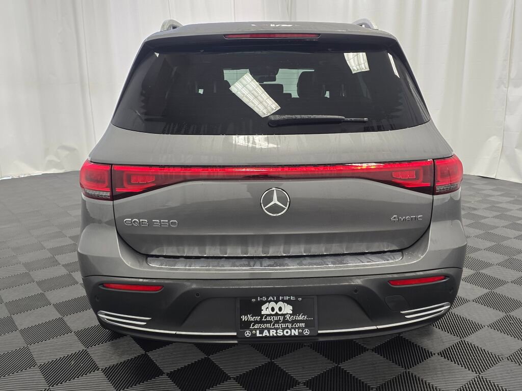 Used 2022 Mercedes-Benz EQB 350 4MATIC image 5
