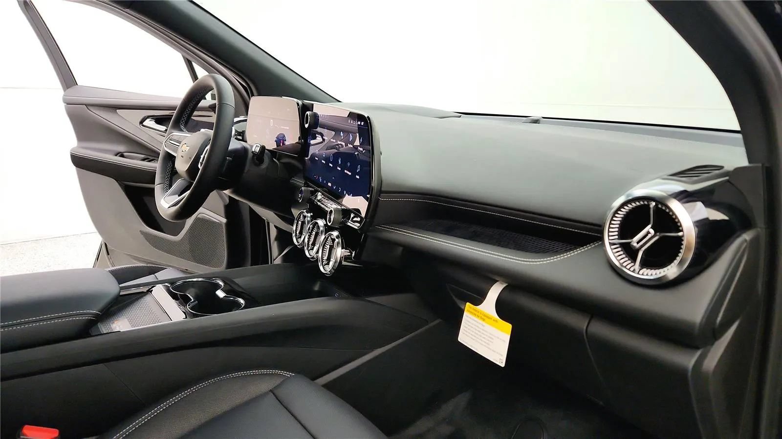 New 2026 Chevrolet Blazer EV LT AWD/4WD image 37