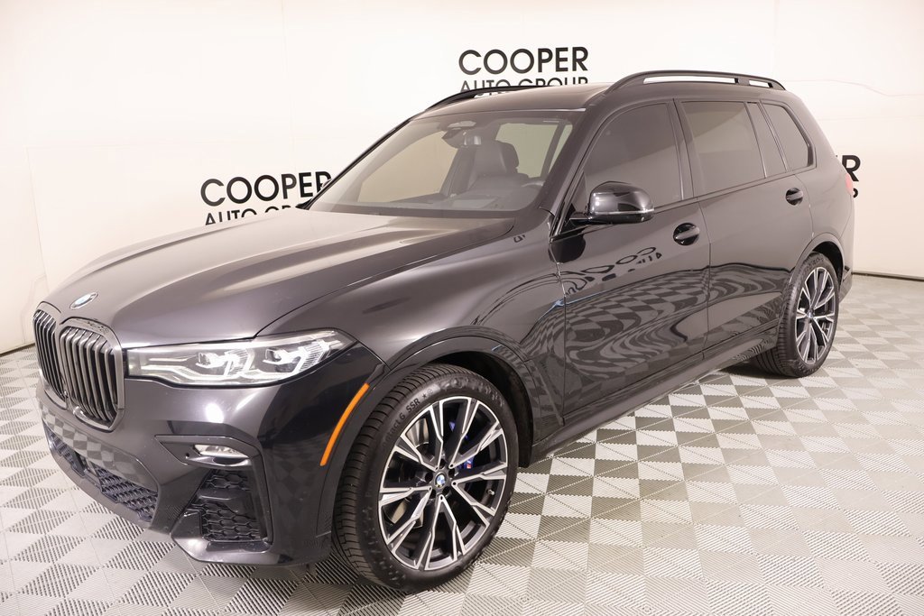 Used 2022 BMW X7 xDrive40i w/ M Sport Package image 12
