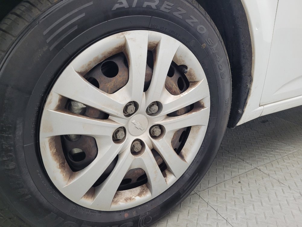 Used 2020 Chevrolet Sonic LT image 31