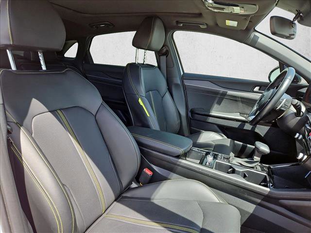 Used 2025 Kia K5 GT image 21