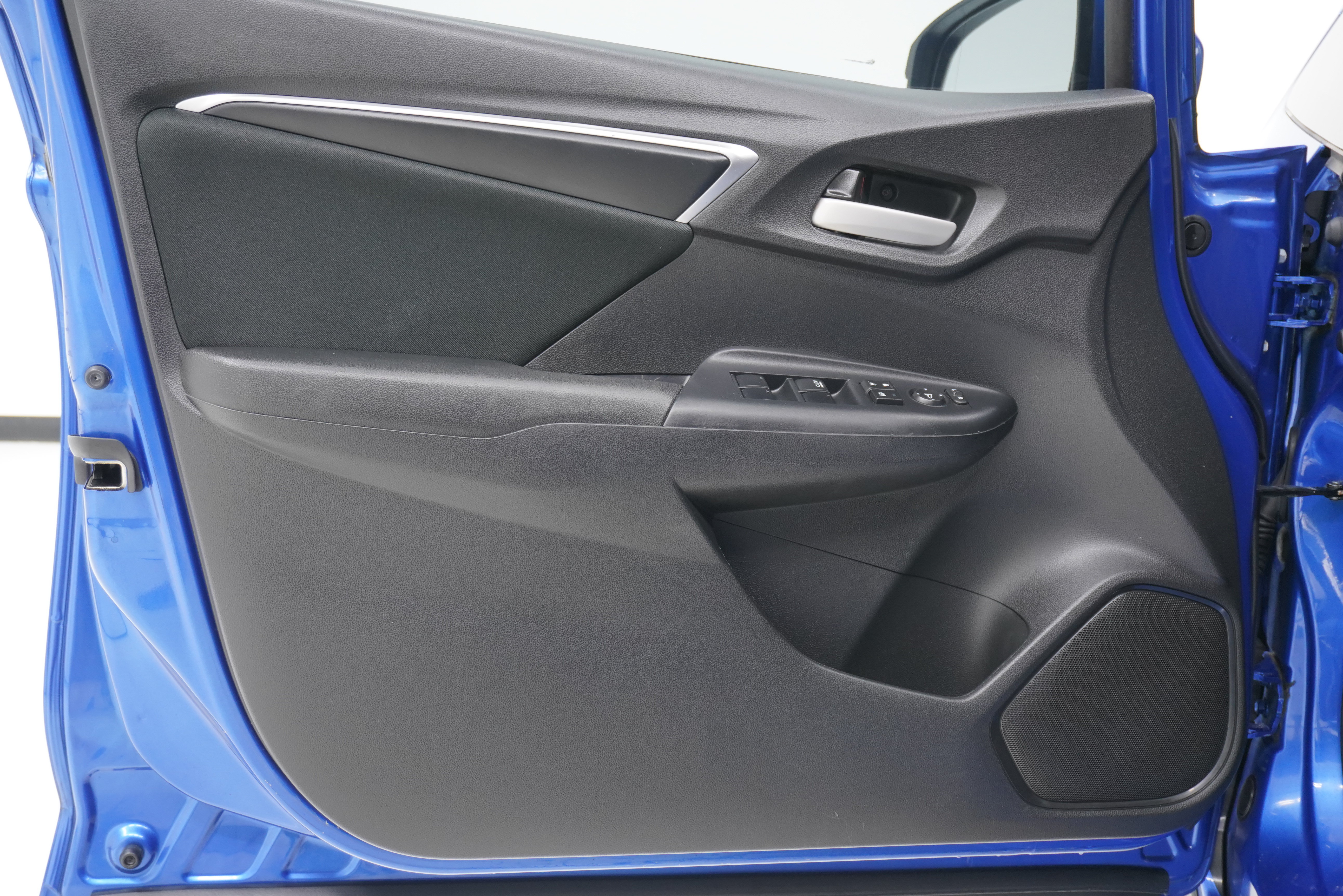 Used 2015 Honda Fit LX image 11