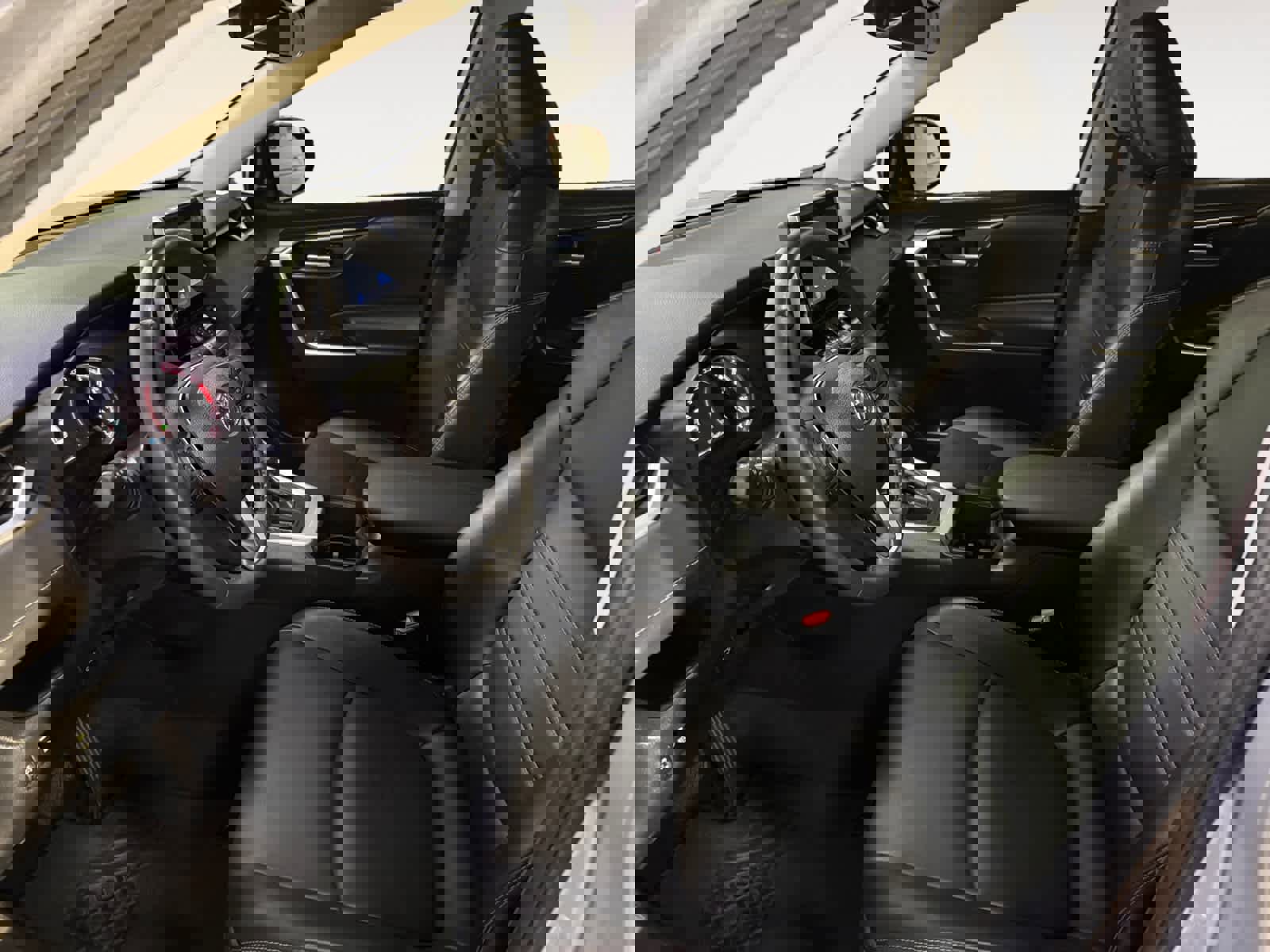 Used 2023 Toyota RAV4 XLE Premium image 13