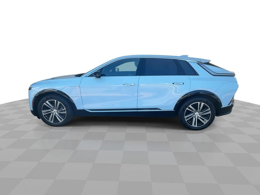 Certified 2024 Cadillac Lyriq Luxury AWD/4WD image 5