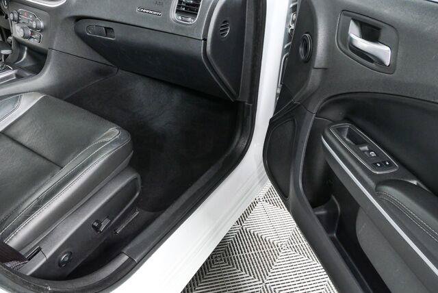 Used 2021 Dodge Charger SXT w/ Leather Interior Group RWD image 25