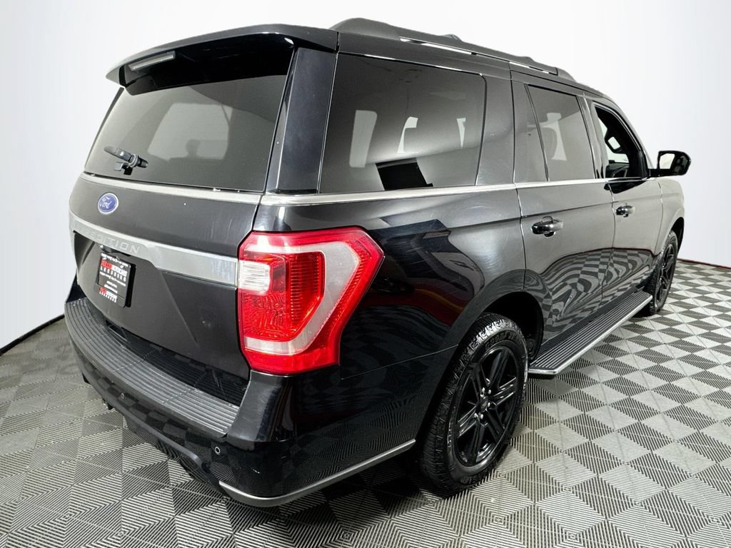 Used 2020 Ford Expedition XLT w/ Equipment Group 202A AWD/4WD image 7