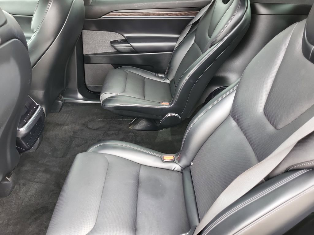 Used 2023 Tesla Model X image 12