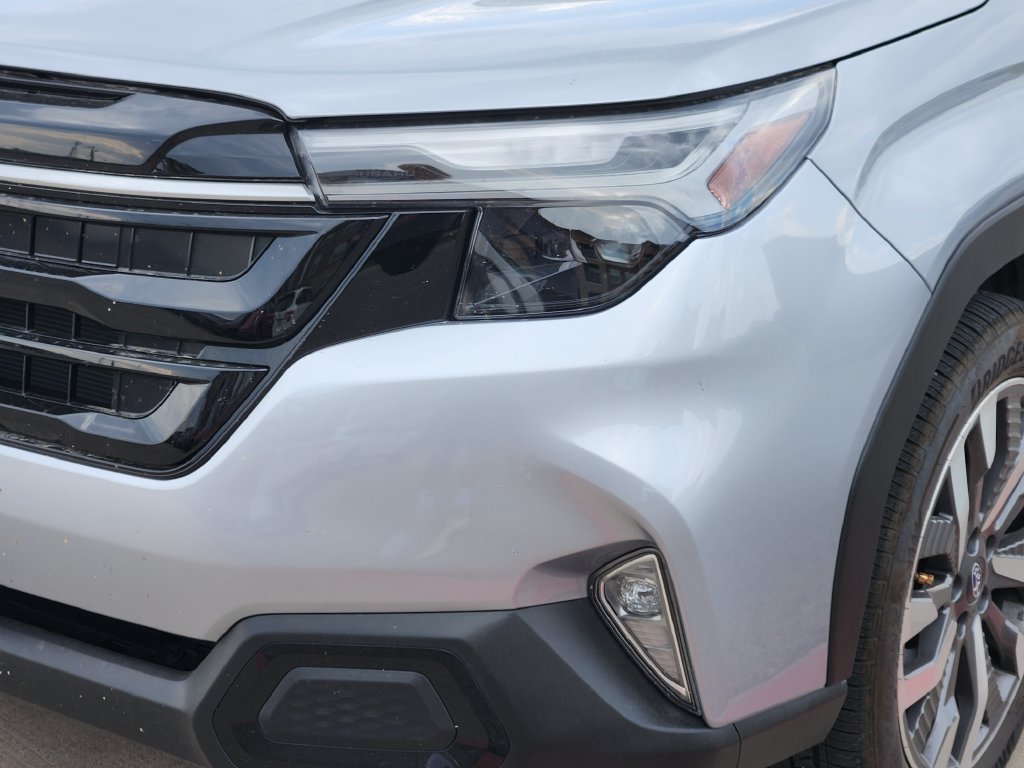 Certified 2025 Subaru Forester Touring AWD/4WD image 5