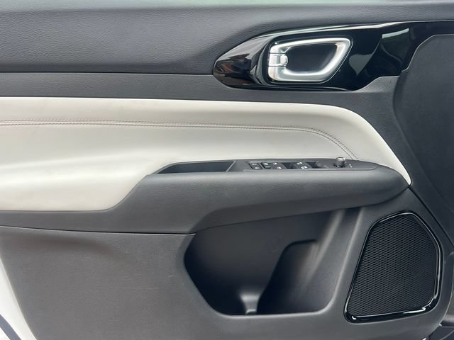 New 2026 Jeep Compass Limited AWD/4WD image 12