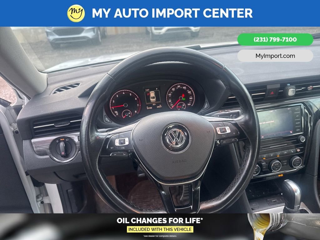 Used 2020 Volkswagen Passat 2.0T R-Line image 9