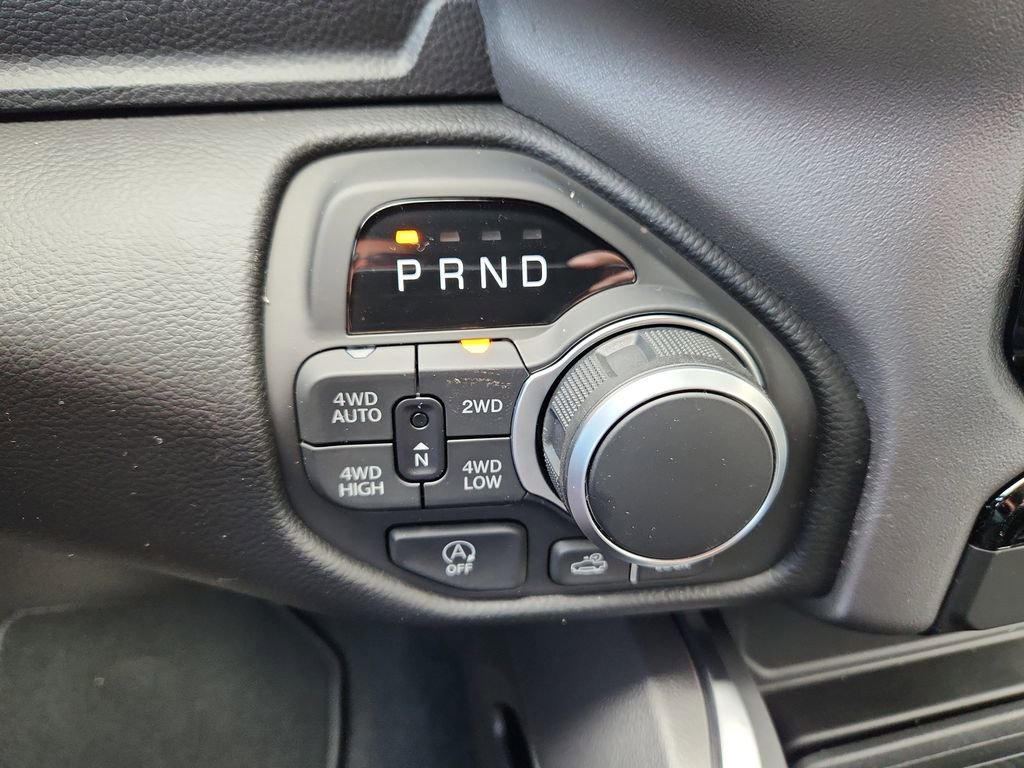 New 2026 RAM 1500 Big Horn AWD/4WD image 13