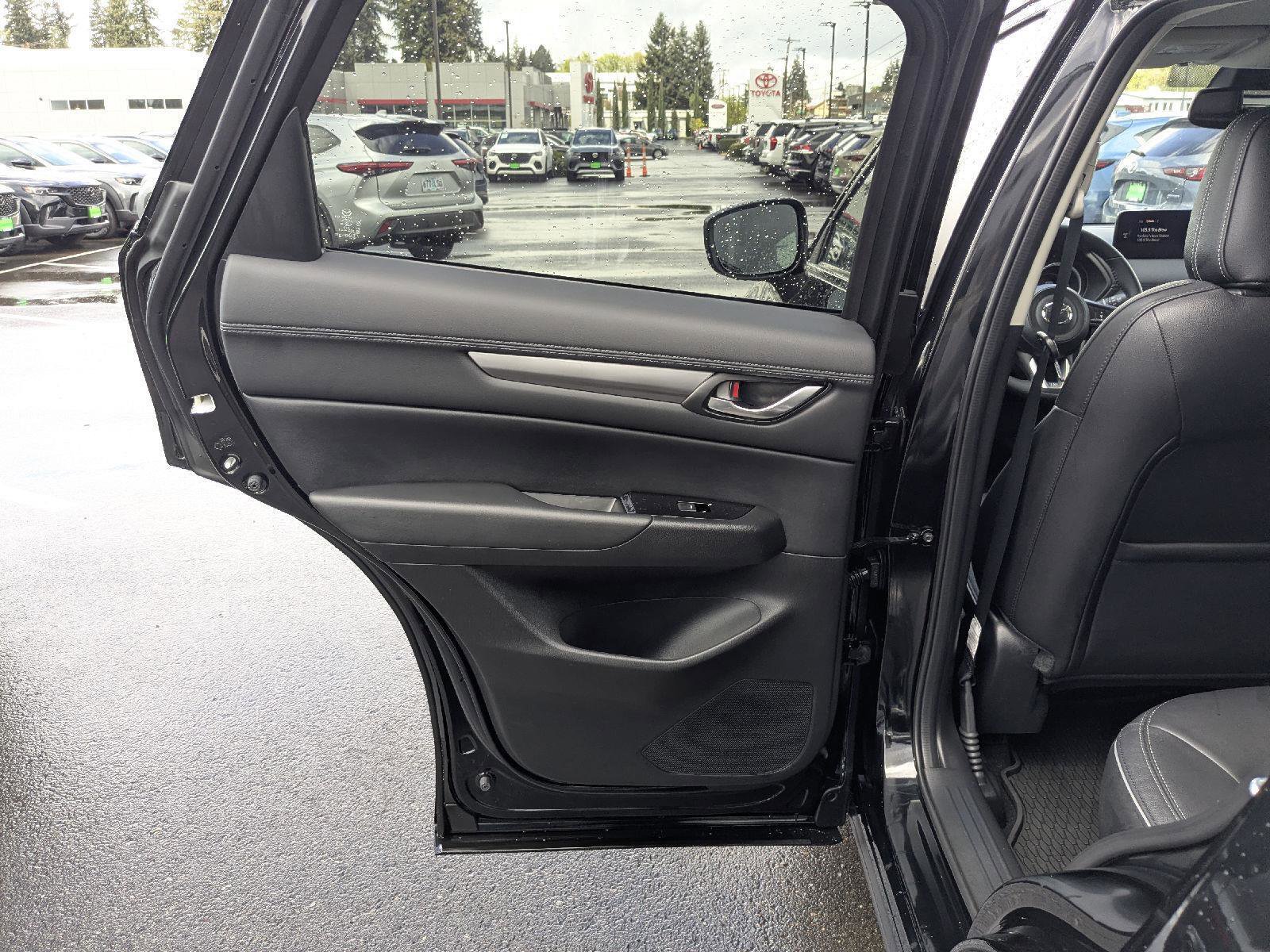 Used 2025 MAZDA CX-5 AWD 2.5 S w/ Preferred Package image 11