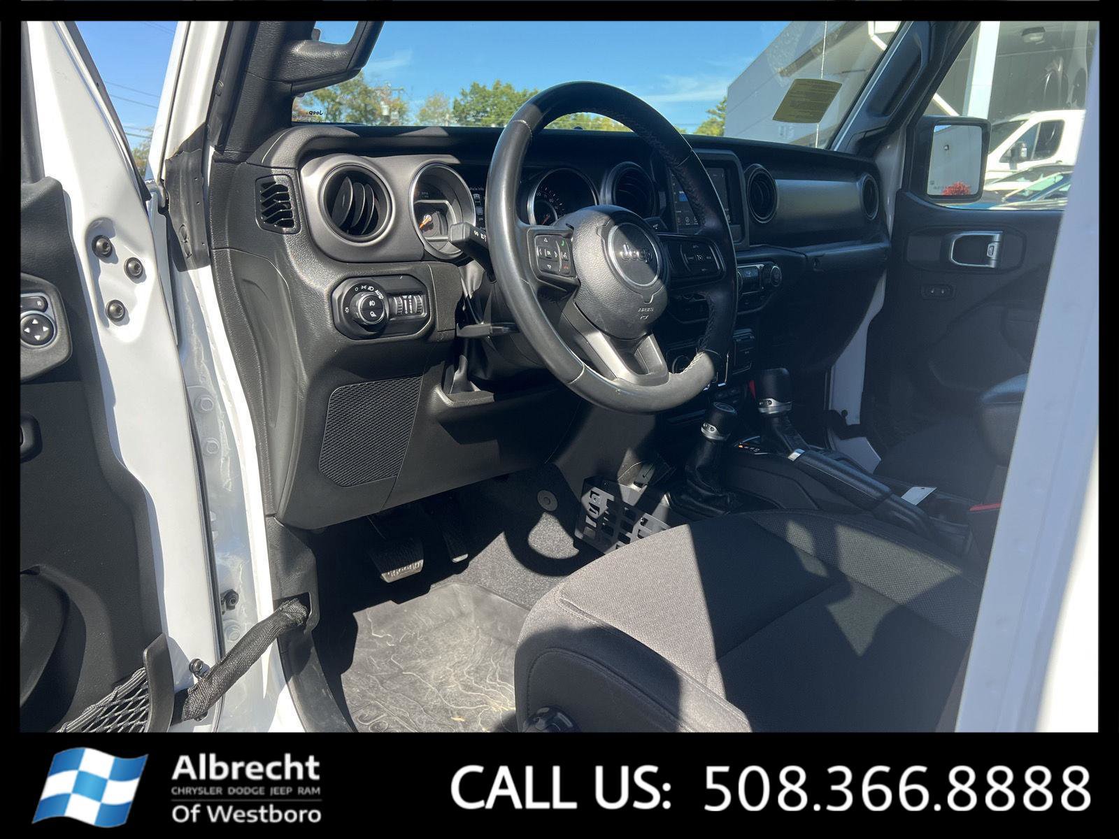Used 2022 Jeep Gladiator Willys image 10