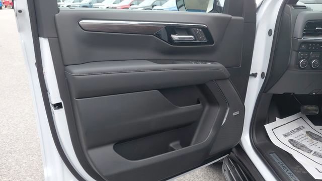 New 2026 Chevrolet Suburban Premier w/ Sun And Tow Package image 11