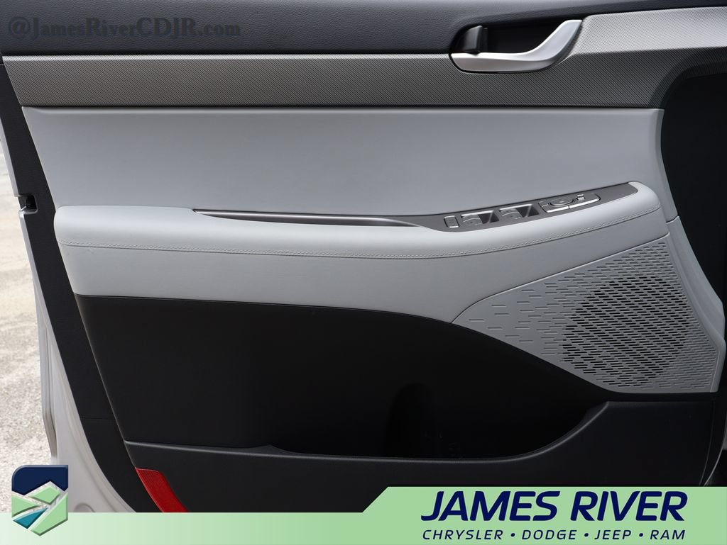 Used 2025 Hyundai Palisade SEL FWD image 22