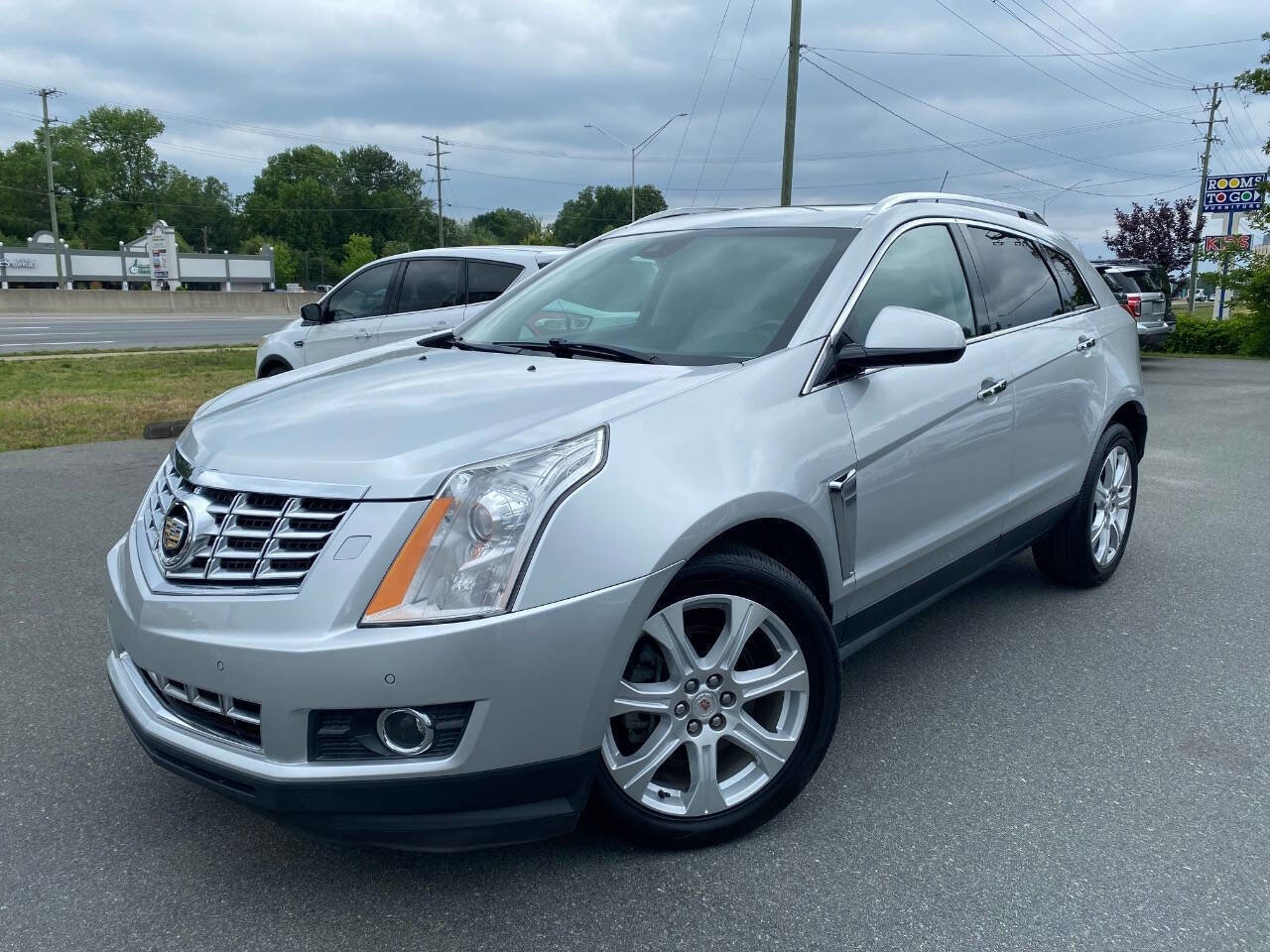 Used 2013 Cadillac SRX Performance w/ Driver Awareness Package FWD image 1