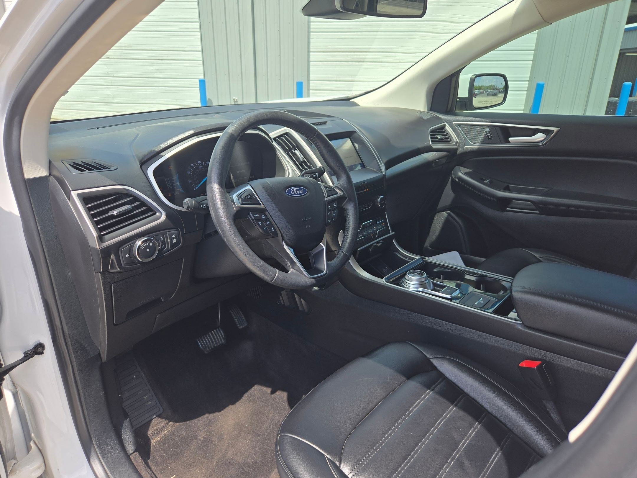 Used 2020 Ford Edge SEL w/ Convenience Package FWD image 11