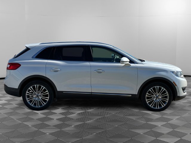 Used 2016 Lincoln MKX Reserve w/ Technology Package AWD/4WD image 6