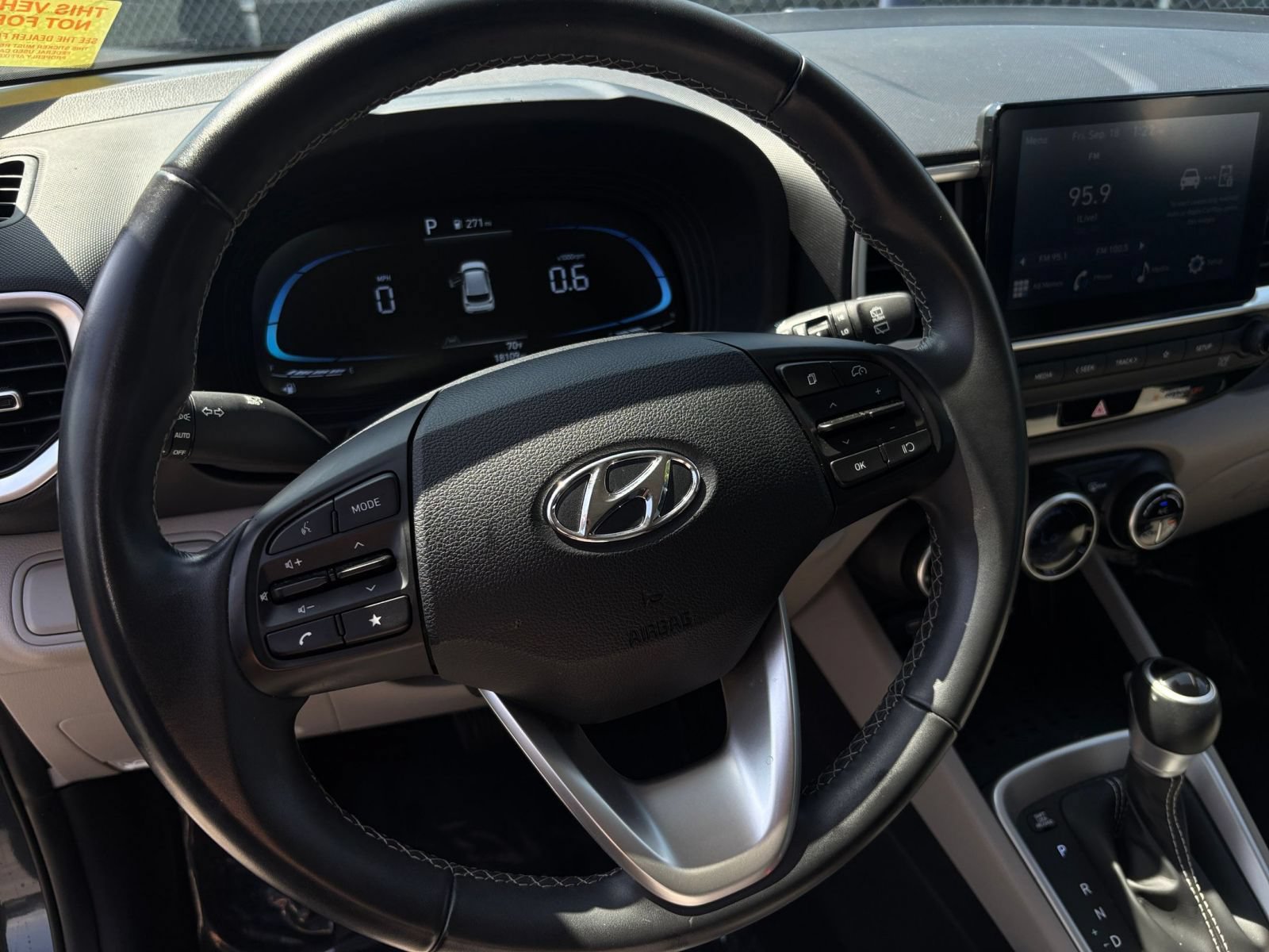 Used 2026 Hyundai Venue SEL FWD image 28