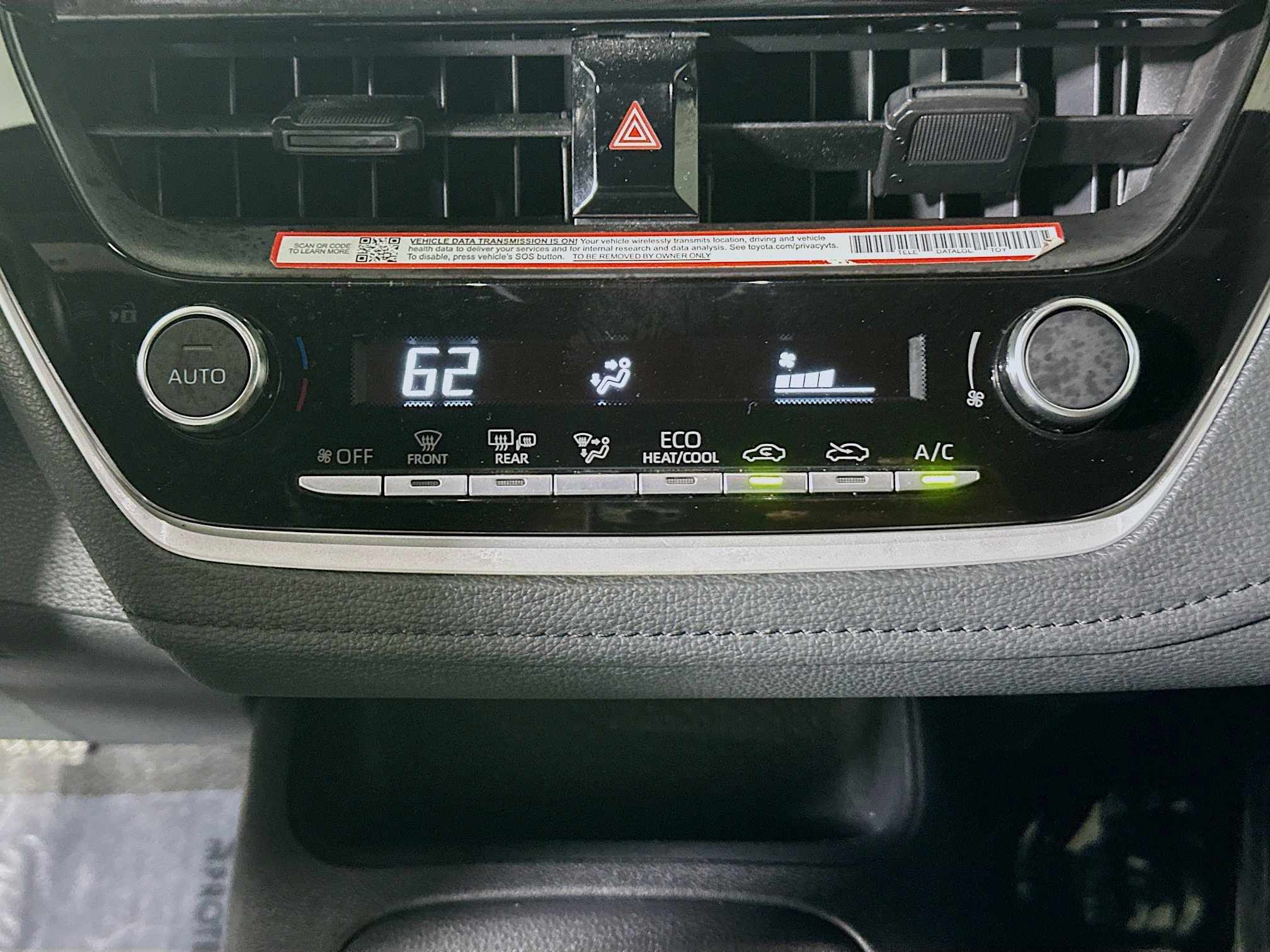 Used 2025 Toyota Corolla SE image 23