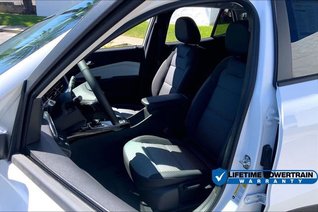 New 2025 Chevrolet Trax LT w/ Driver Confidence Package FWD image 10