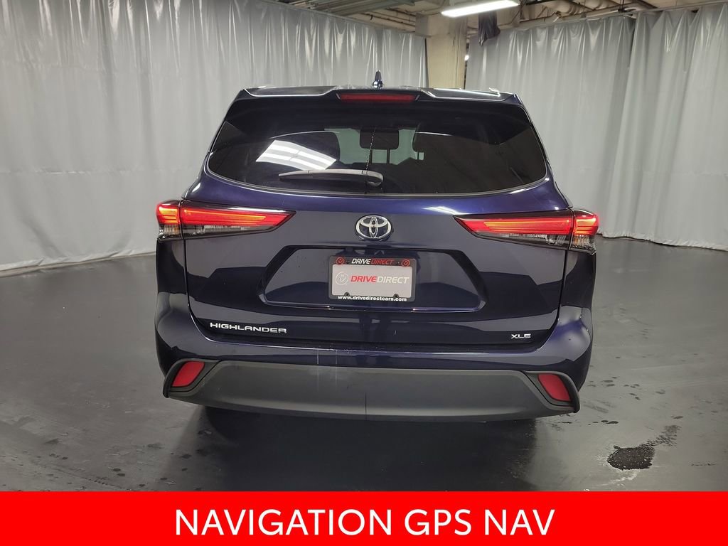 Used 2023 Toyota Highlander XLE FWD image 7