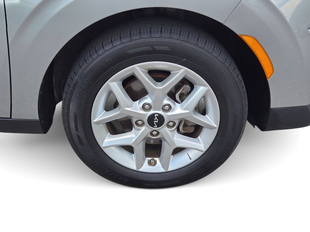 Certified 2023 Kia Soul S FWD image 6