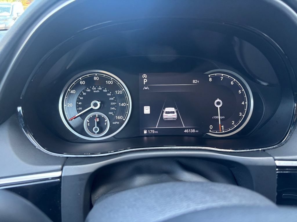 Used 2025 Genesis GV70 2.5T AWD/4WD image 18