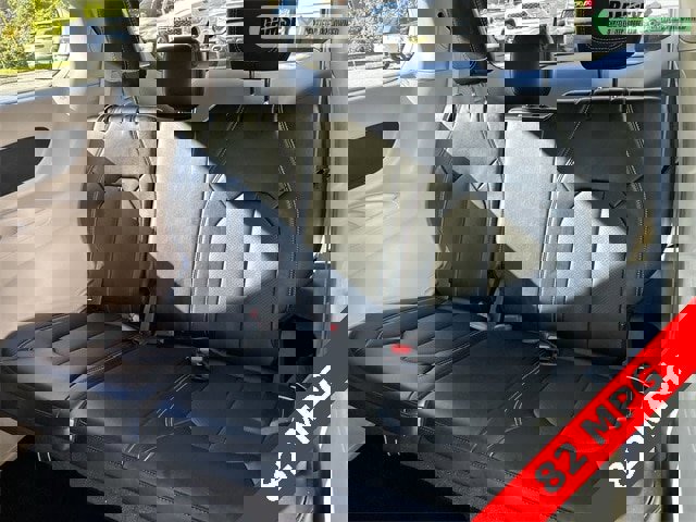 Certified 2024 Chrysler Pacifica Select image 24