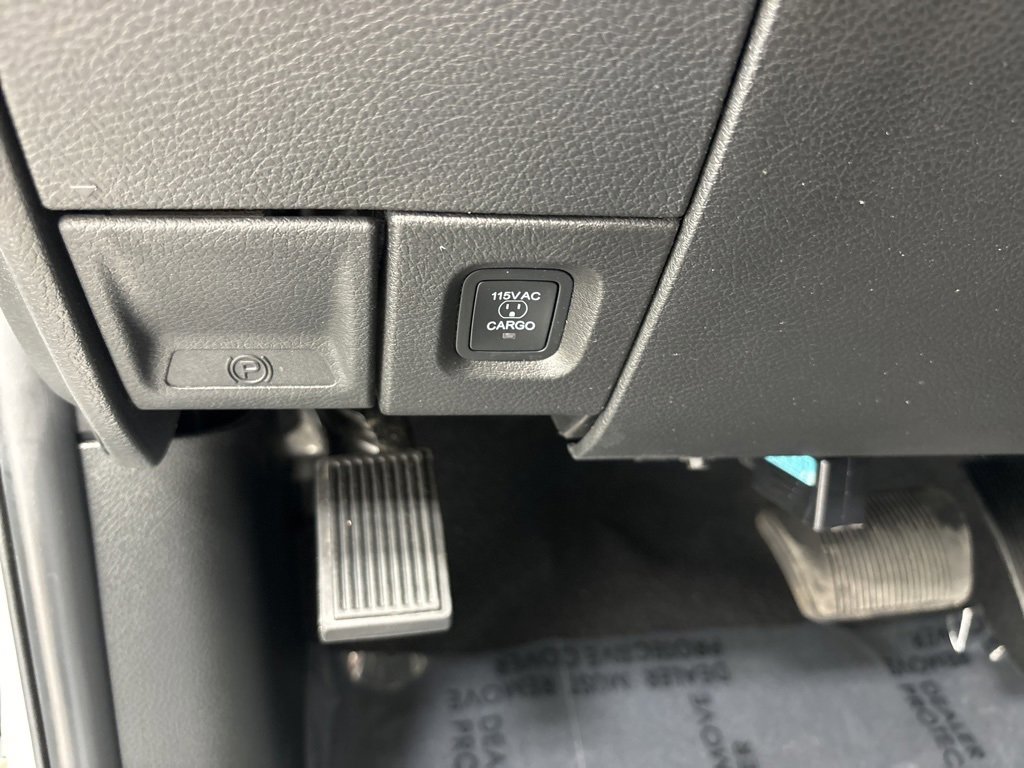 Used 2024 RAM 2500 Laramie image 32