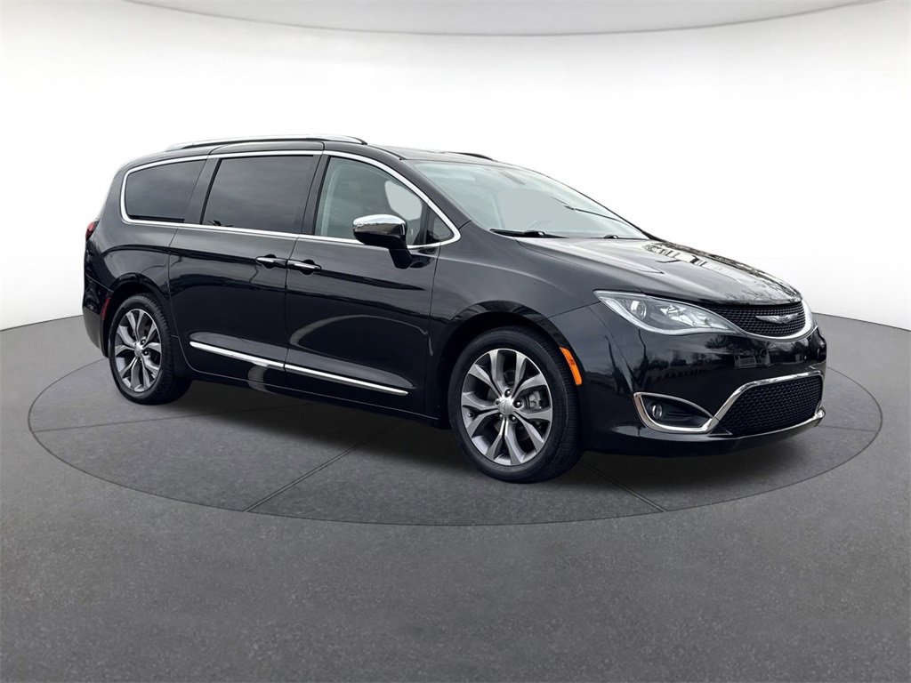 Certified 2019 Chrysler Pacifica Limited w/ Tire & Wheel Group image 7