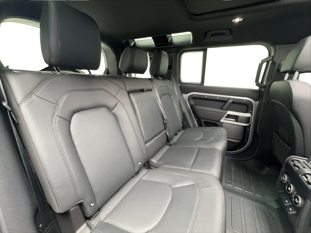 Used 2024 Land Rover Defender 110 S AWD/4WD image 30