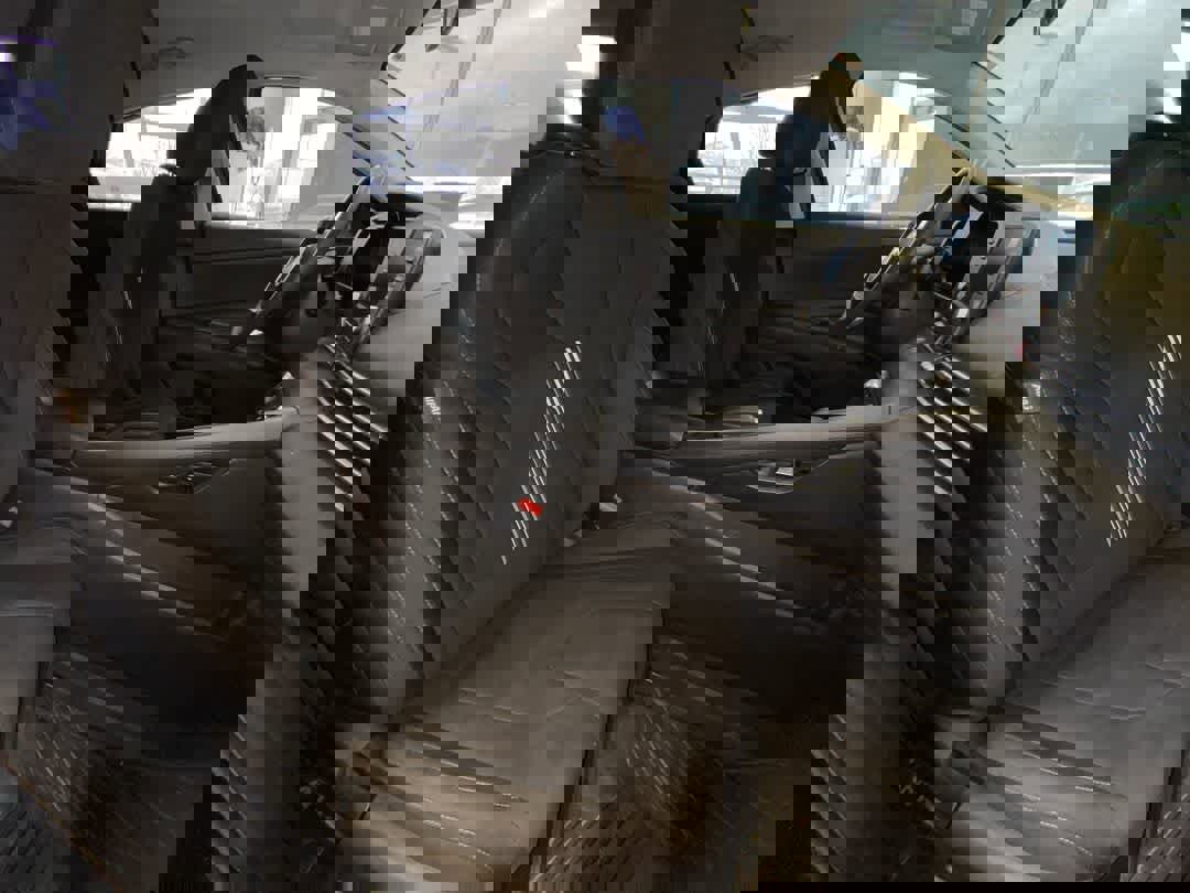 Used 2023 Hyundai Elantra SEL image 25