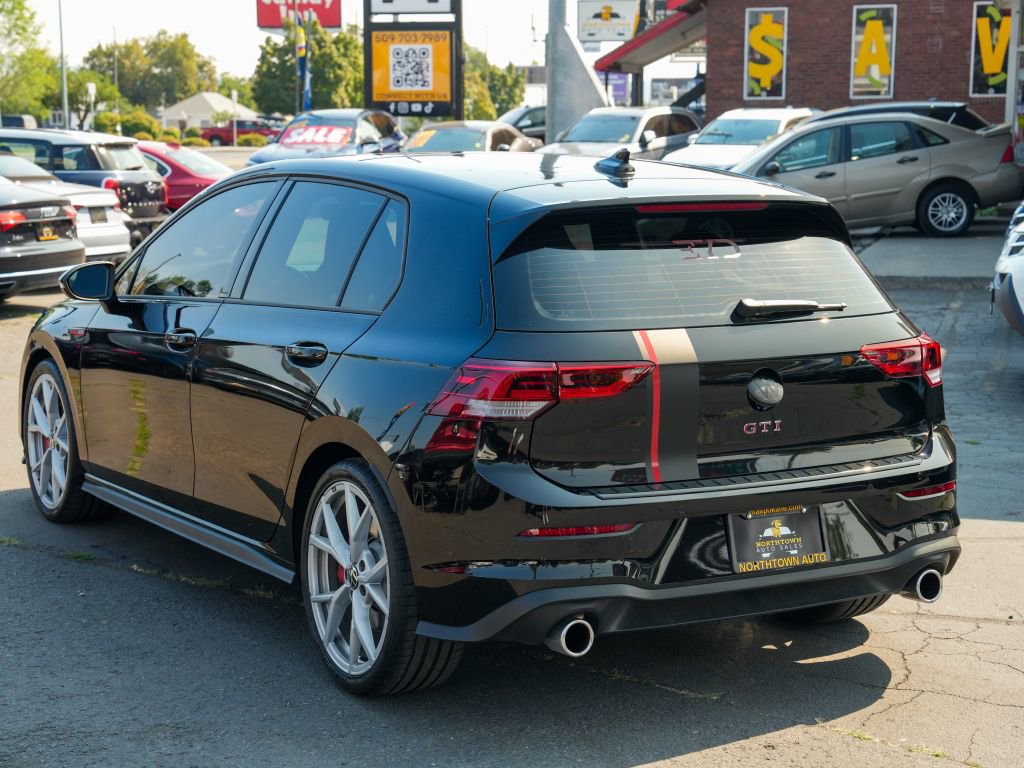 Used 2024 Volkswagen GTI SE w/ SE Leather Seats Package image 9