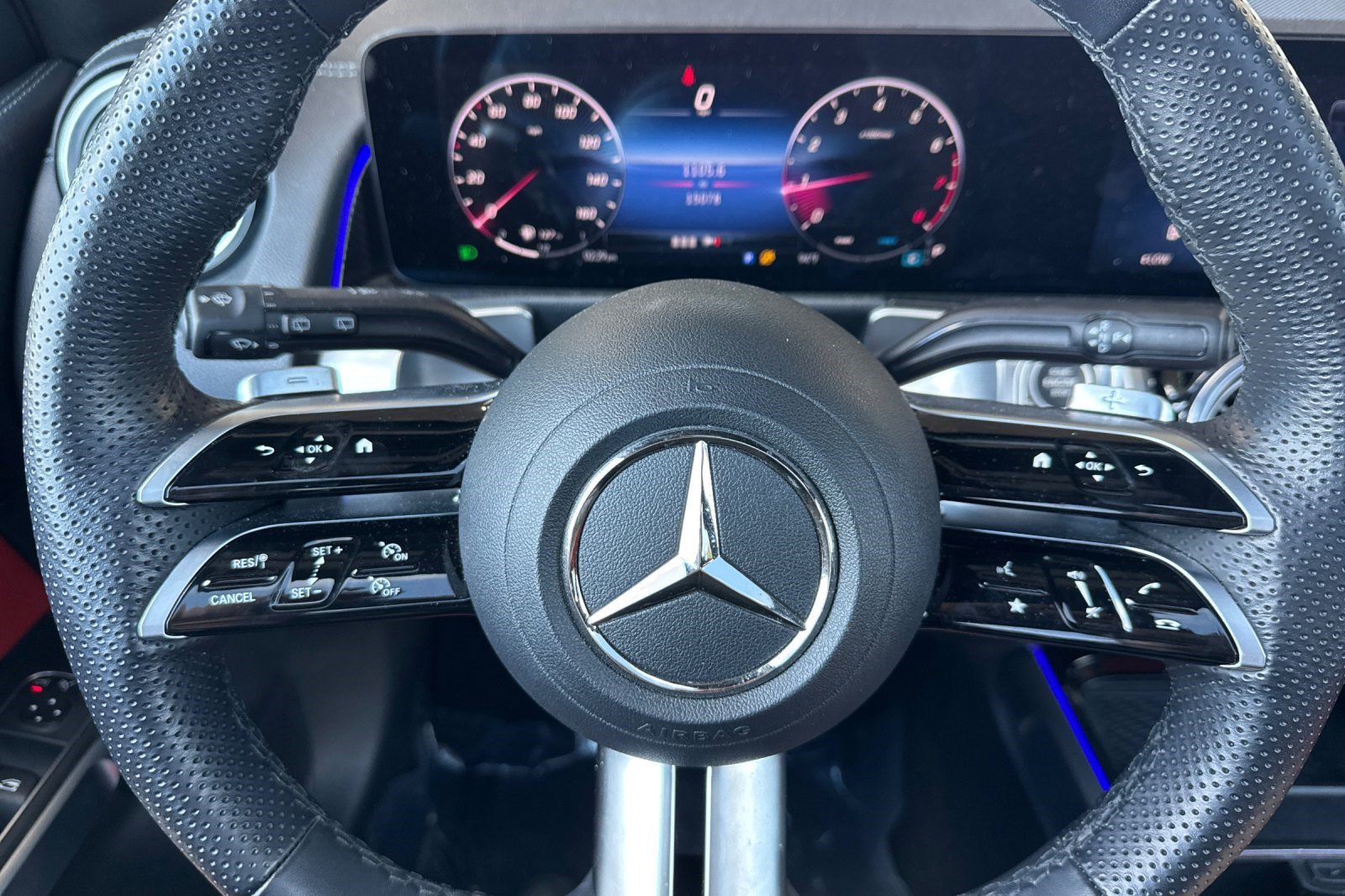 Used 2024 Mercedes-Benz GLB 250 image 11