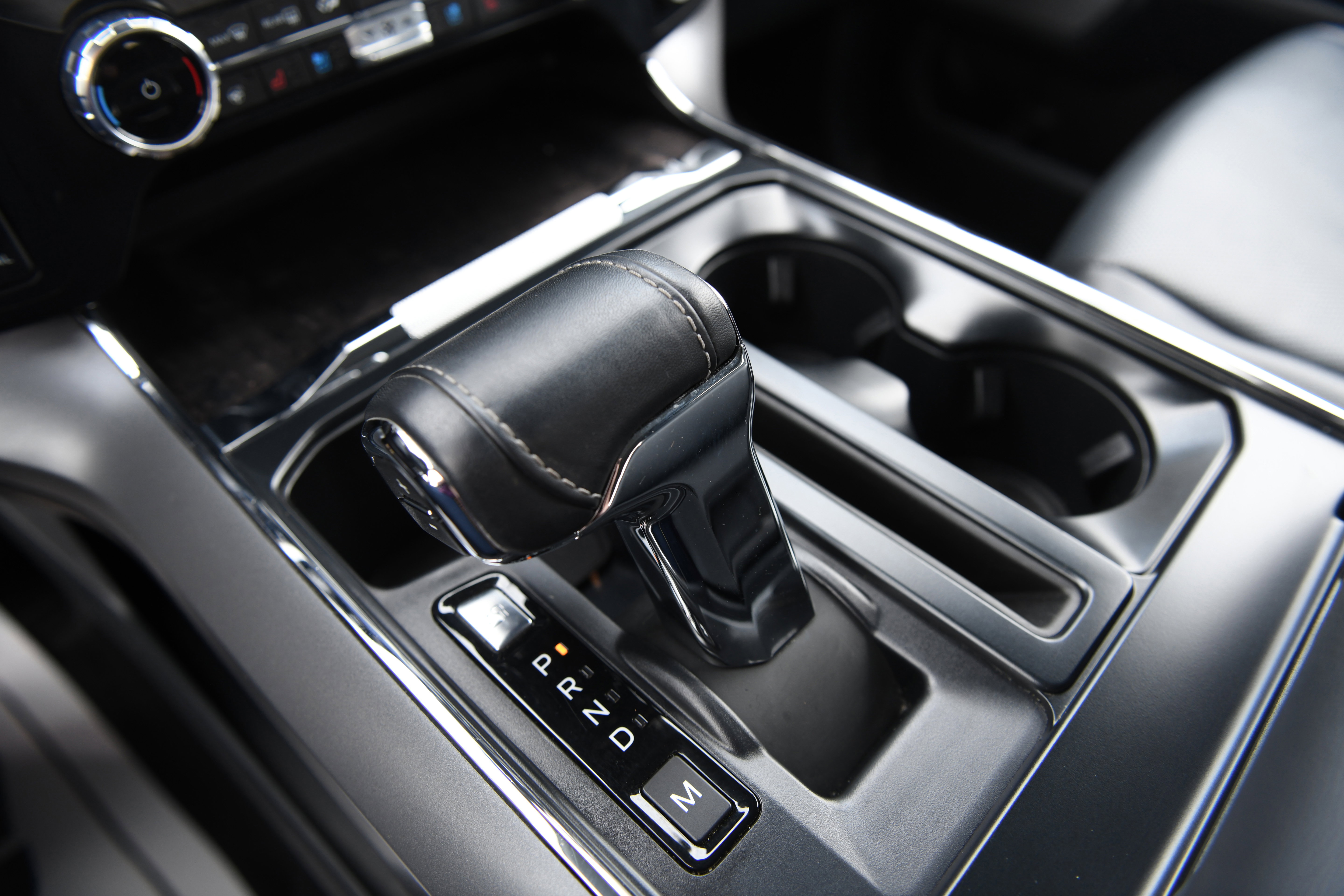 Used 2023 Ford F150 Lariat w/ Max Trailer Tow Package image 24