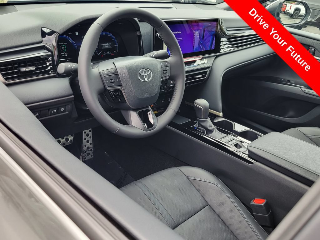 Used 2026 Toyota Camry XSE FWD image 5