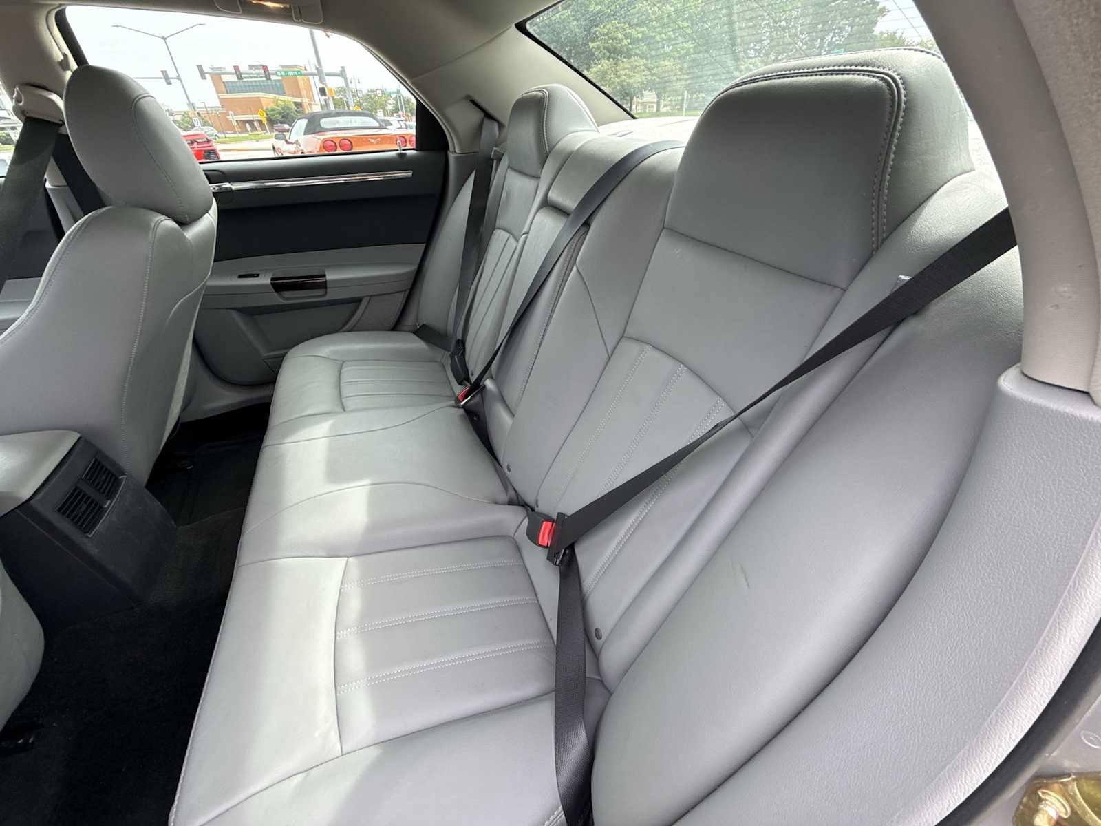 Used 2006 Chrysler 300 C w/ Sound Group II AWD/4WD image 22
