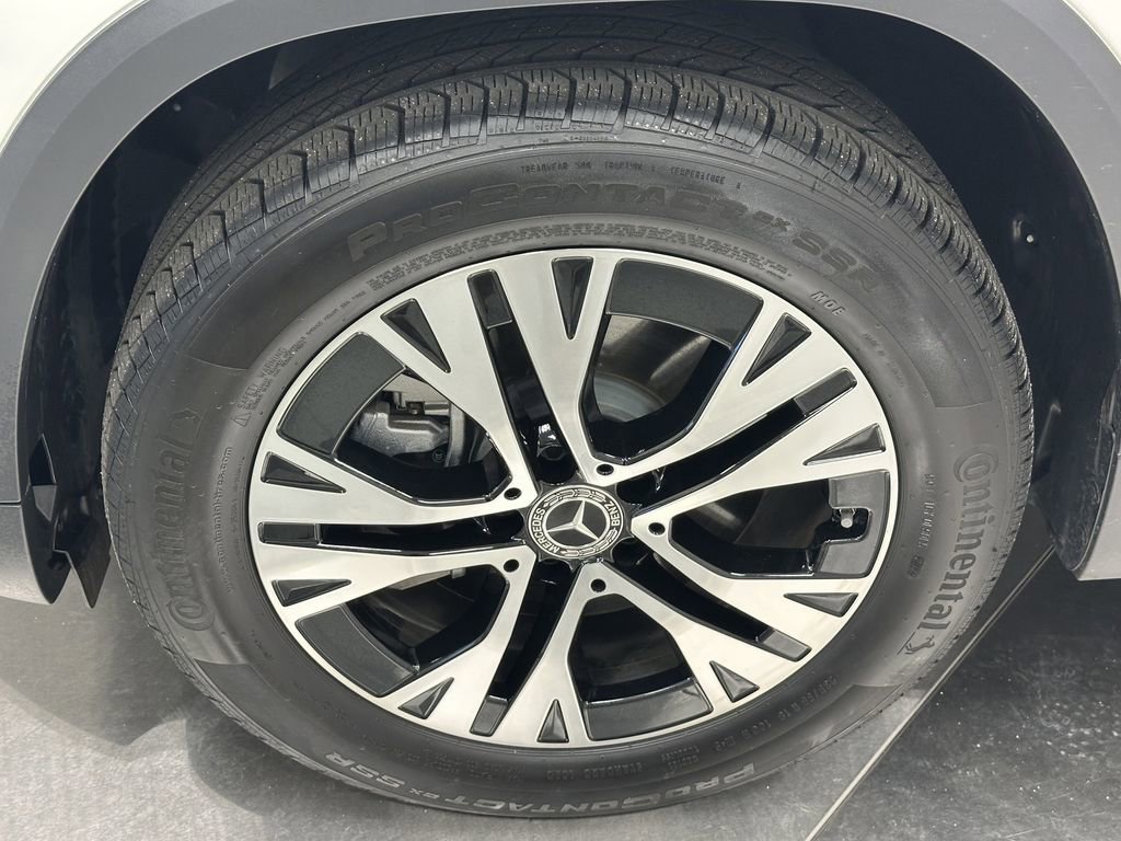 Certified 2025 Mercedes-Benz GLA 250 image 11